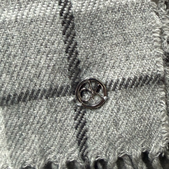 Calvin Klein Plaid Fringe Scarf - Picture 3 of 6